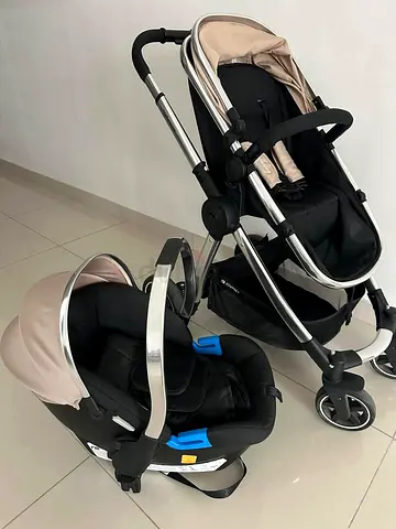 Stylish Black Stroller for Your Little One, very good condition. Mother care -600, Graco-500