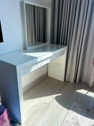 IKEA malm Modern Minimalist Study Desk - Perfect for Home Office