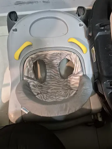 Sturdy Baby Bouncer Seat in Great Condition