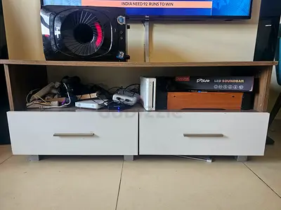 Tv table