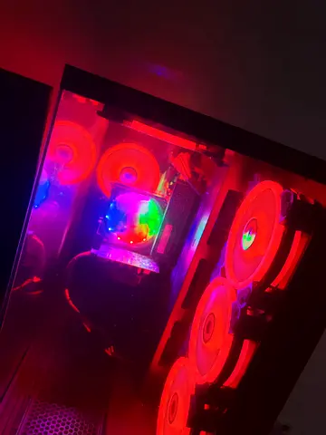 Gaming pc with mouse and keyboard negotiable