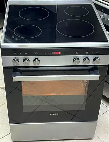 Siemens Electric Ceramic Stove 4 Burners 60×60cm Mint Condition