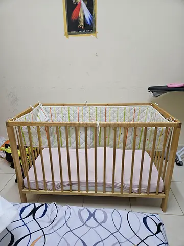 Gently Used Crib for Sale - Perfect for Your Babys Nursery!