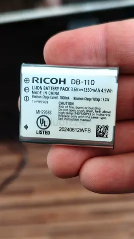 ricoh gr3  battery