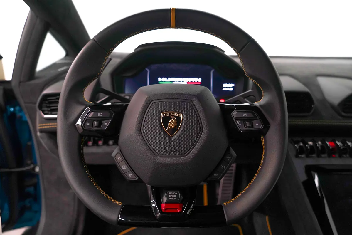 Lamborghini Huracan 2024