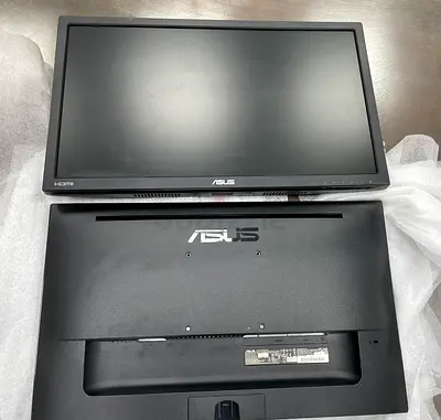 Asus 21.5” gaming monitors x2