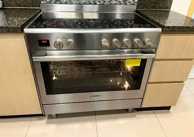 Bosch series 8 Electric Cooker 5 Burners 90×60cm Mint Condition