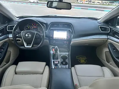 Urgent Nissan maxima model 2018 Gulf full option