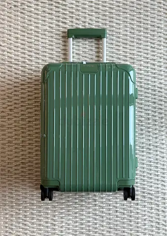 Rimowa Essential cabin Green 4 - whell Carry case suitcase
