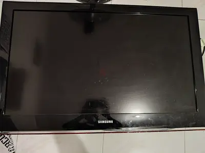 Samsung LCD, 42 Inch TV for Sale. Very good condition
