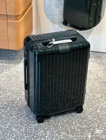 Rimowa Essential Roller luggage