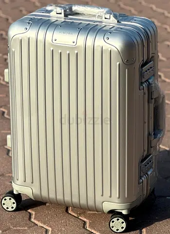 Cabin size luggage Rimowa