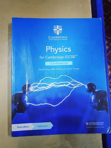 Cambridge IGCSE Physics Third Edition Coursebook