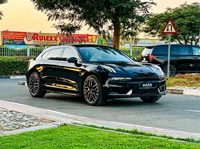 2024 Used Zeekr 01 Flagship AWD / Range 580 Km / 544 Hp / Law Mileage 10,000 Km / Gcc WarrantyS