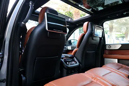 صورة 16 لـ 2021 Lincoln NAVIGATOR