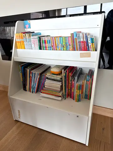 Book shelf