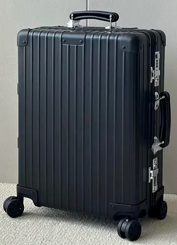 Rimowa classic cabin suitcase