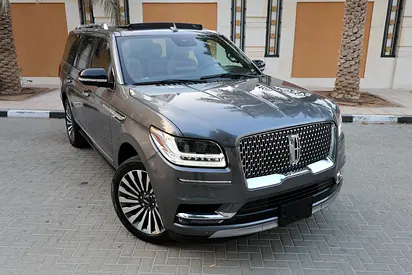 صورة 2 لـ 2021 Lincoln NAVIGATOR