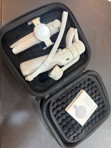 Dji OM 5 Portable Stabilizer Gimbal with Case