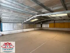 Warehouse with mezzanine in Industrial Area 13