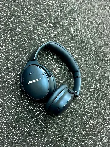 Bose QC wireless head phone