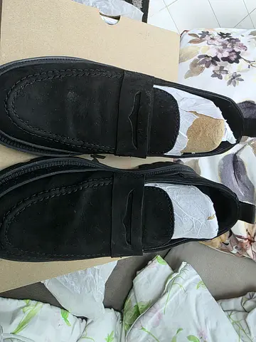 Stylish Black Loafers in Excellent Condition