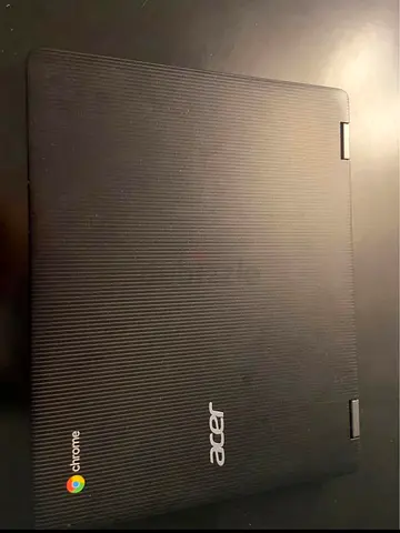 Foldable Acer Chromebook’s with pen in excellent condition