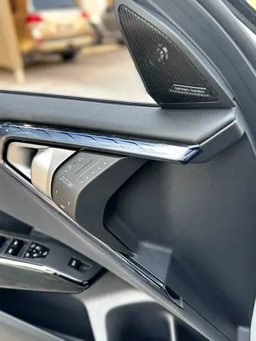 2026 BMW X3 — миниатюра 8