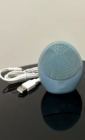 NEW 2-Sided Electric Face Massager Blue