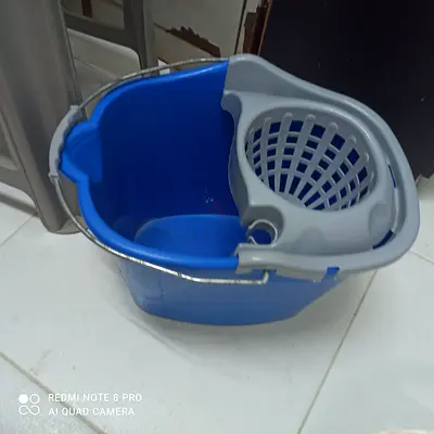 Mop bucket