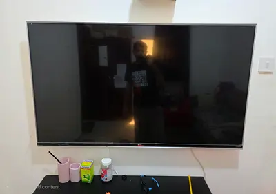 LG SMART Flat Panel TV for Sale