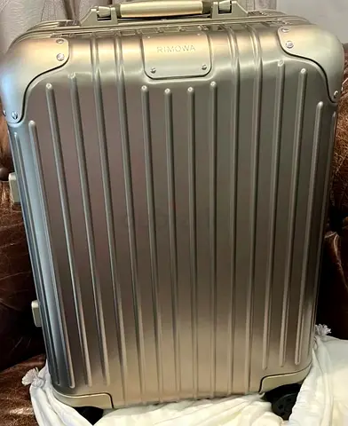 RIMOWA