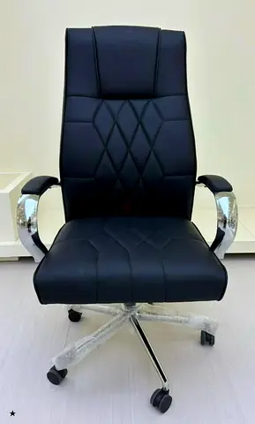 Stylish Black Office Chair with Chrome Accents