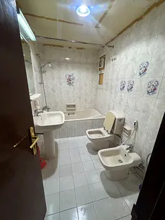 ready to Move for couple furnishd Partition For Ind,Pak,Nep,Sril  Nr Habib bank Muror st