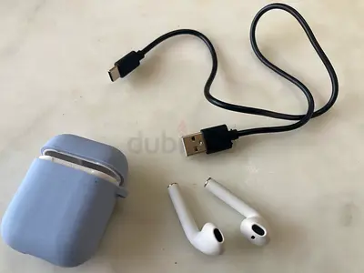 Stylish Wireless Earbuds with Charging Case