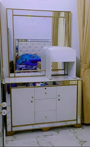 Bedroom set