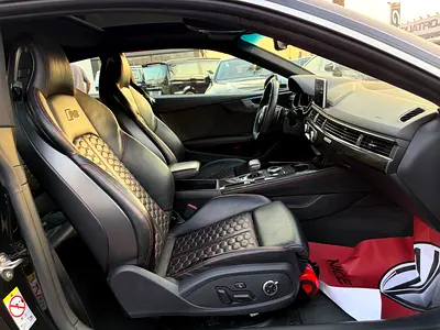 صورة 10 لـ 2018 AUDI RS5