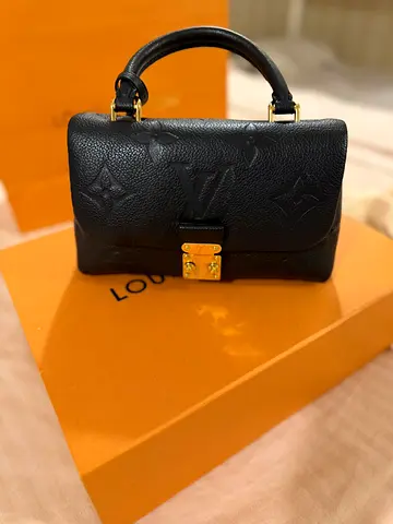 Stylish Louis Vuitton Handbag in Excellent Condition