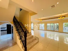 Spacious 5BR Villa | Ready to Move | Prime Place