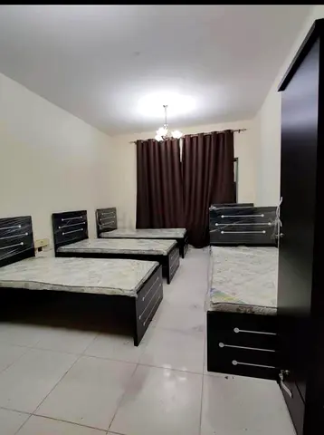 Sturdy and Stylish Bedroom Furniture Set with Wardrobes and Beds