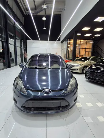 Ford Fiesta Gcc Mid option