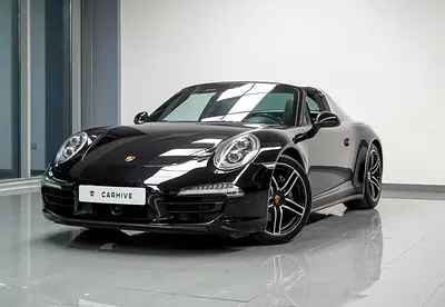 991.1 Porsche 911 Targa 4 Flat 6 3.4L | High Specked | GCC | Full Agency Maintained | Warranty