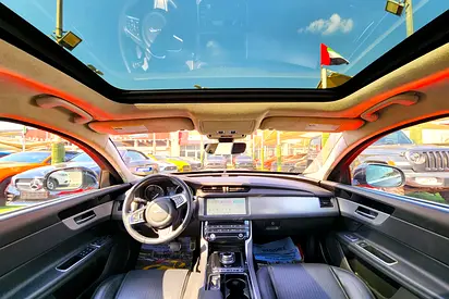 2020 Jaguar XF 照片 8