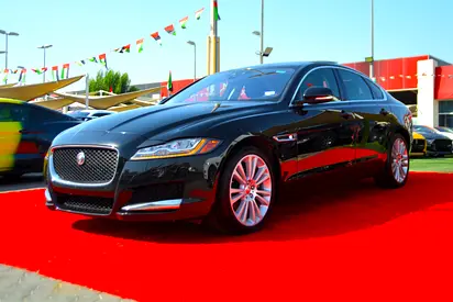 2020 Jaguar XF 照片 3