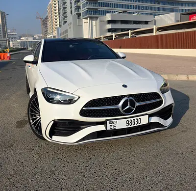 Mercedes C200 twin Turbo Gcc 1 owner in perfect condition