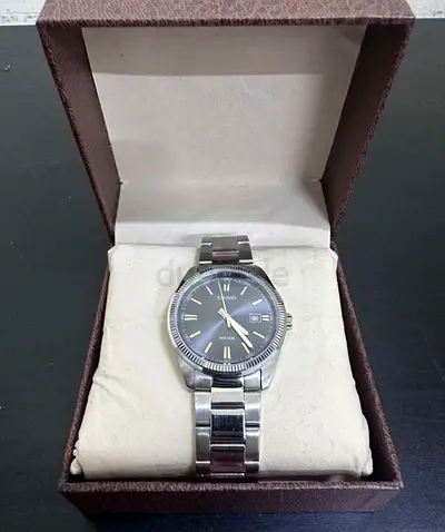 ساعه Casio اصليه بدون خدش original watch