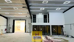 5700 sq ft commercial warehouse for rent for catering or kitchen