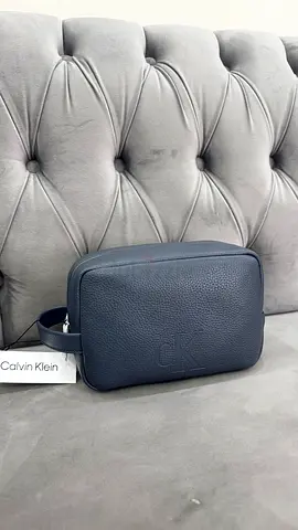 Calvin Klein Mens Toiletry Bag - Stylish and Functional