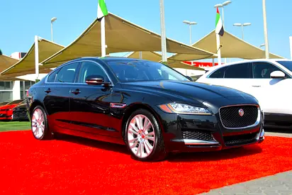 2020 Jaguar XF 照片 2