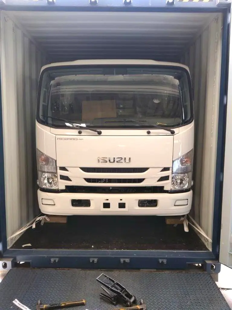 Isuzu N-SERIES 2026 — photo 1 of 10